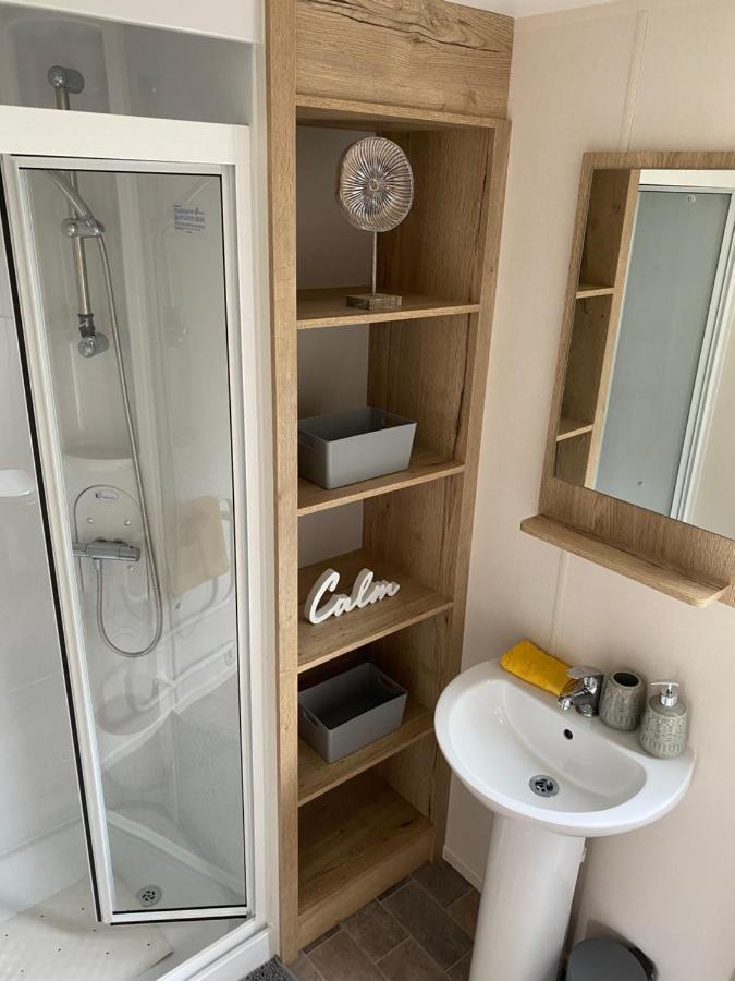 Haggerston Castle 6 Berth Caravan - Riverside 37 Cheswick  Экстерьер фото