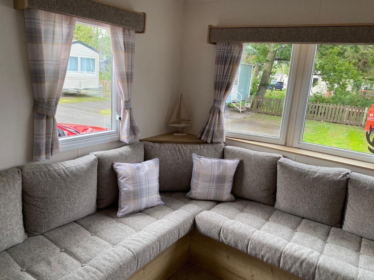 Haggerston Castle 6 Berth Caravan - Riverside 37 Cheswick  Экстерьер фото
