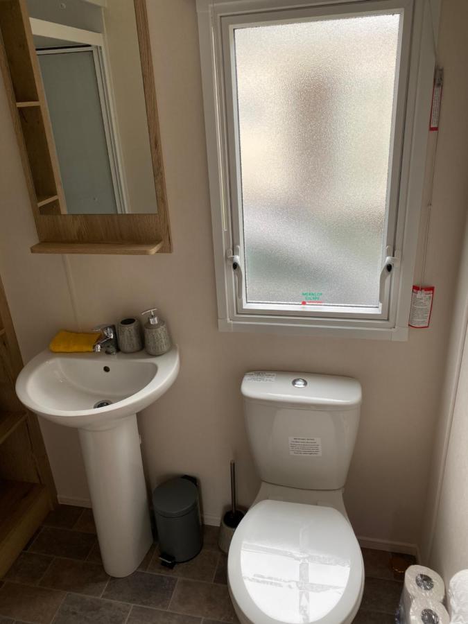 Haggerston Castle 6 Berth Caravan - Riverside 37 Cheswick  Экстерьер фото